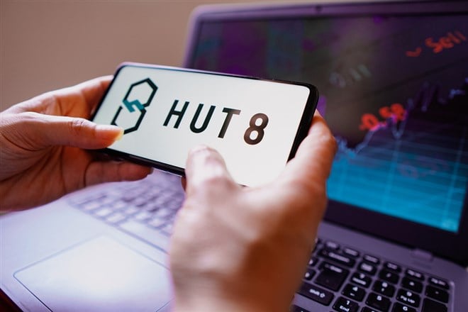 Hut 8 Corp.’s Earnings: Is Crypto Mining About to Change?